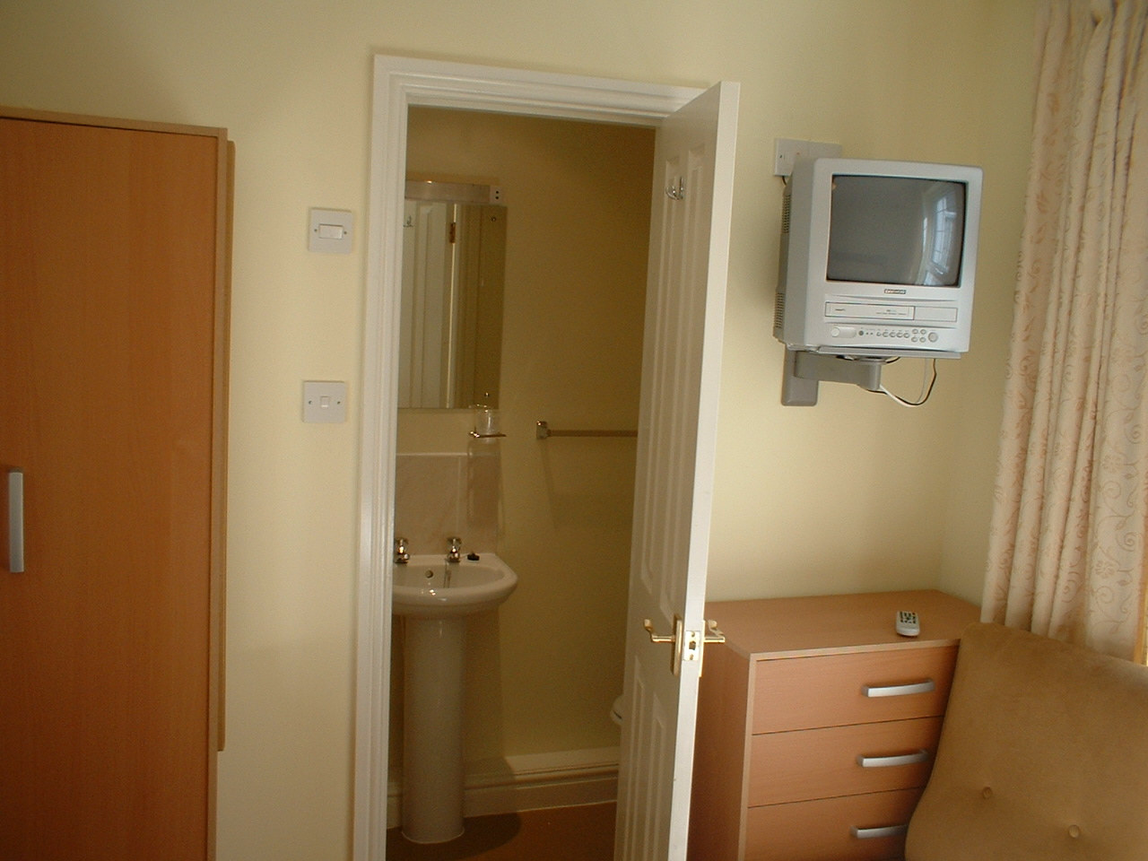 Margaret's Private Hotel - Ensuite